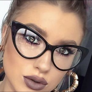 BLACK VINTAGE LOOK CAT EYE FRAME GLASSES.…NEW